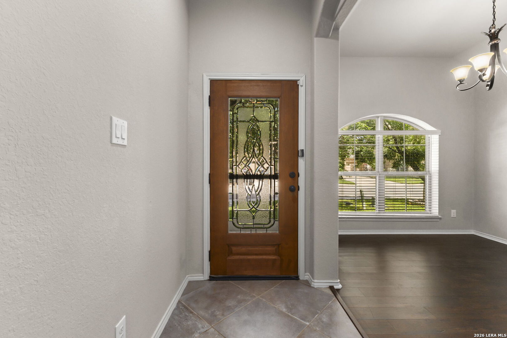 8729 White Crown San Antonio TX 78254