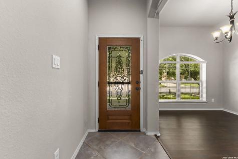 8729 White Crown San Antonio TX 78254