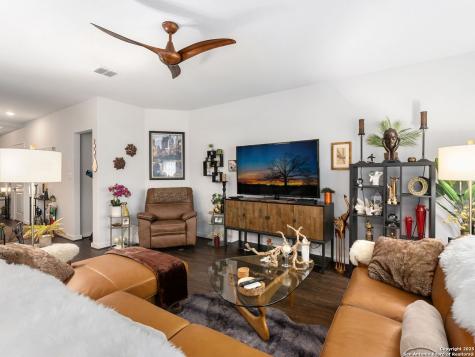 10744 Rosalina Loop Converse TX 78109