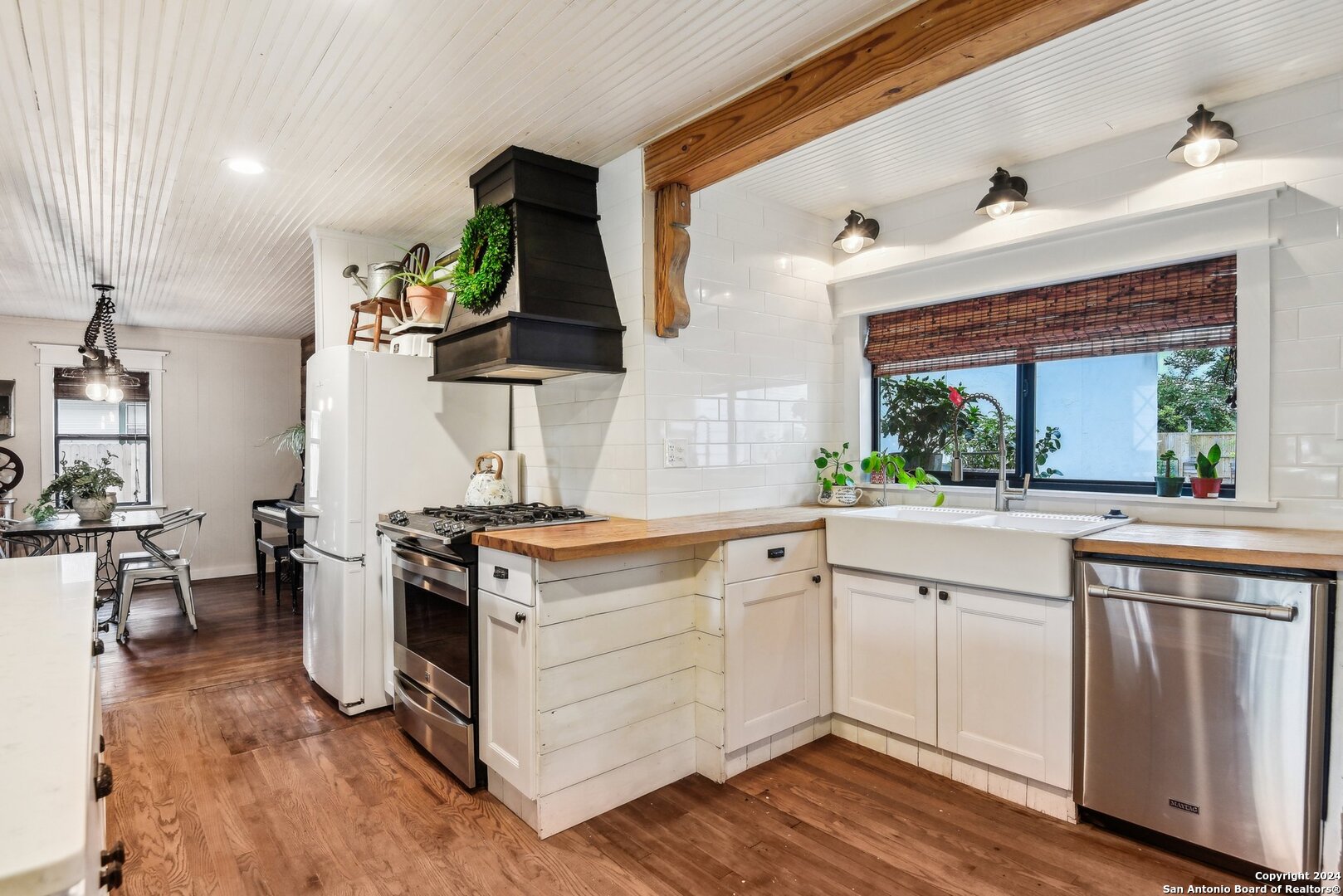 464 S Washington Avenue New Braunfels TX 78130