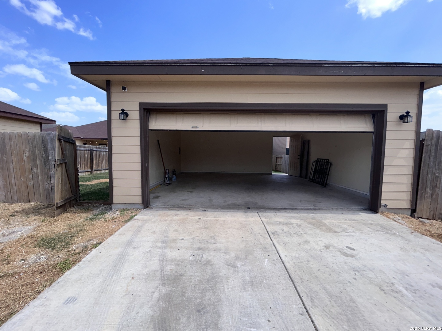 5981 Midcrown Drive San Antonio TX 78218