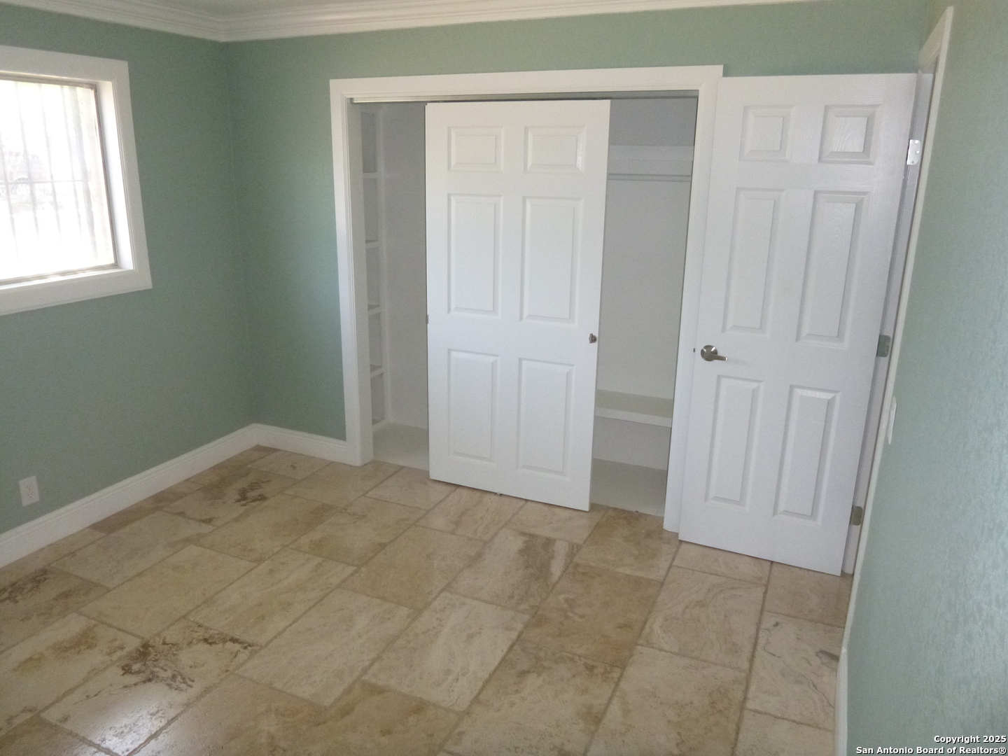 5927 Stoney Creek San Antonio TX 78242