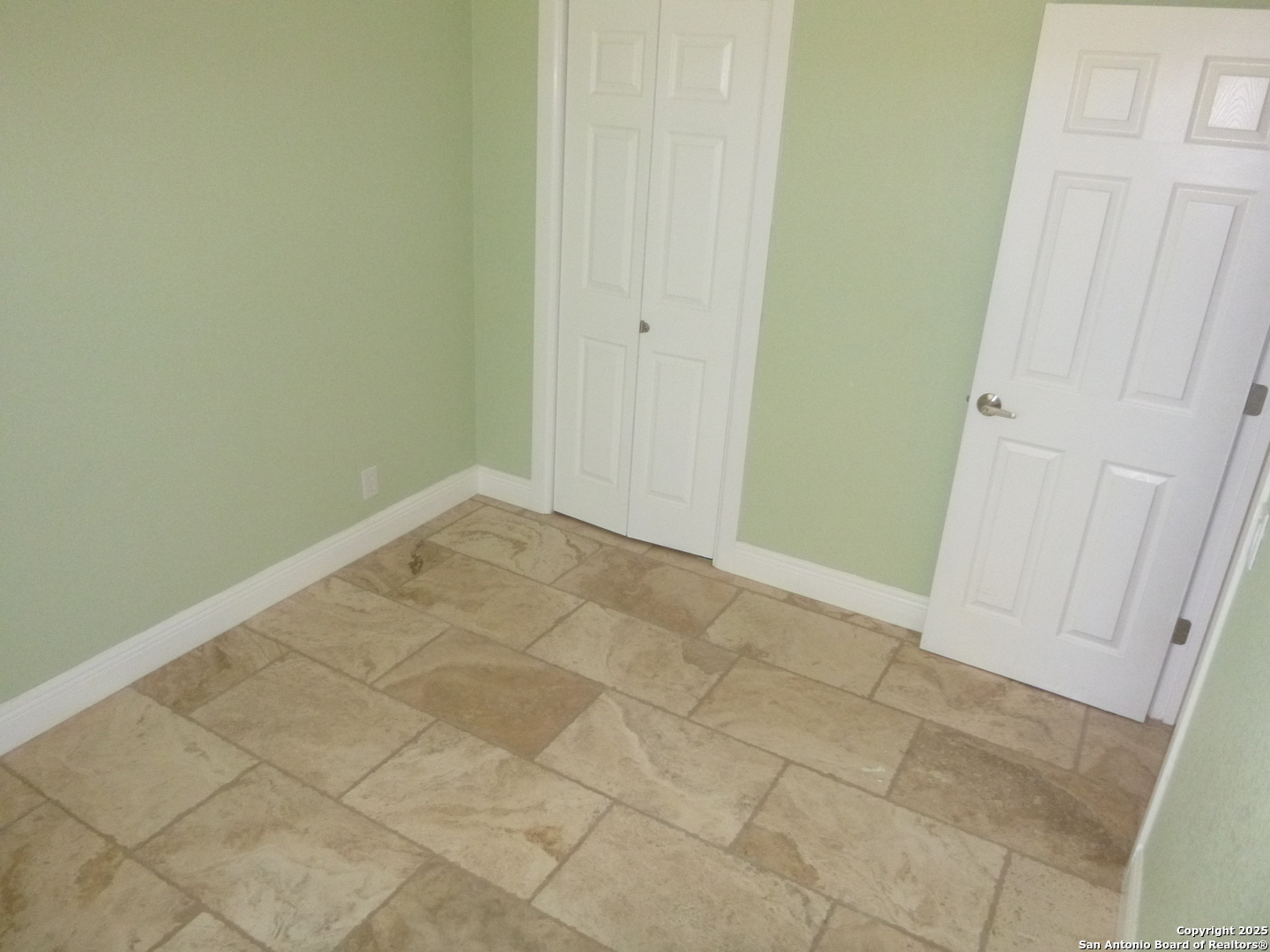 5927 Stoney Creek San Antonio TX 78242