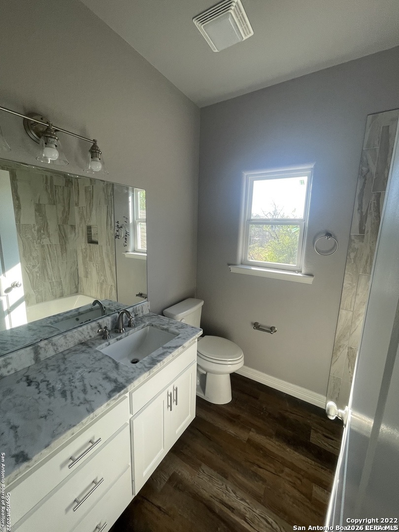 107 Sutton Place Uvalde TX 78801