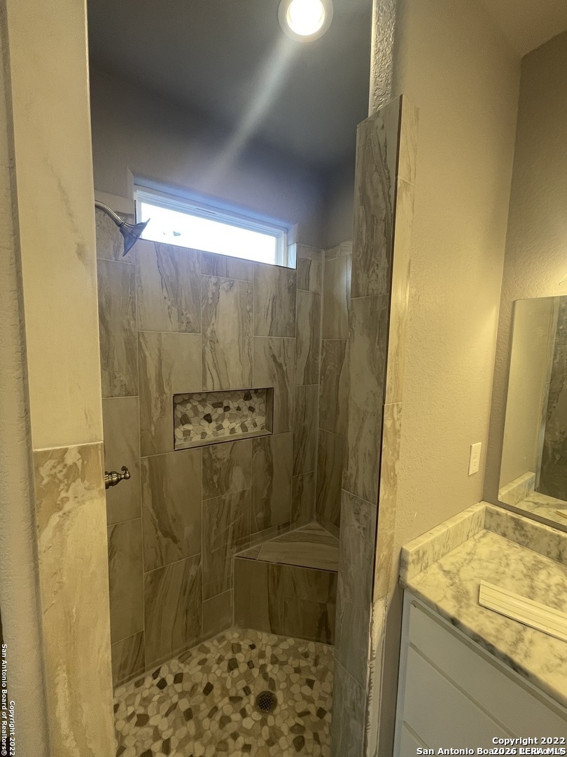 107 Sutton Place Uvalde TX 78801