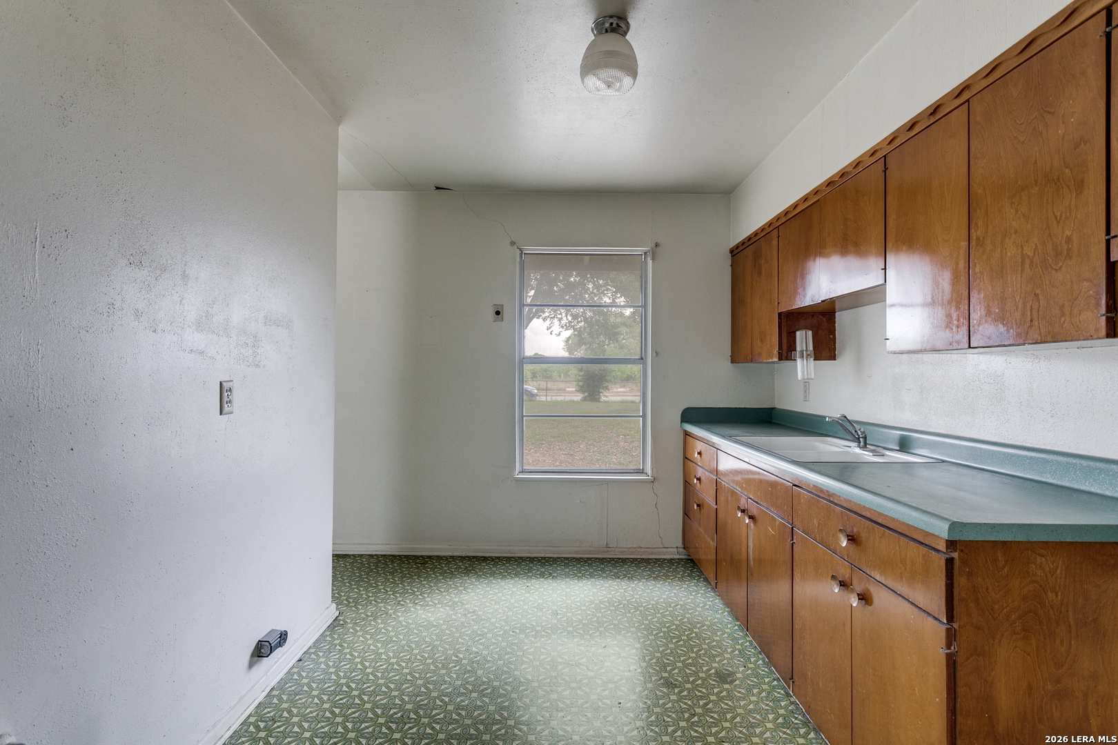 3615 Woodville Drive San Antonio TX 78223