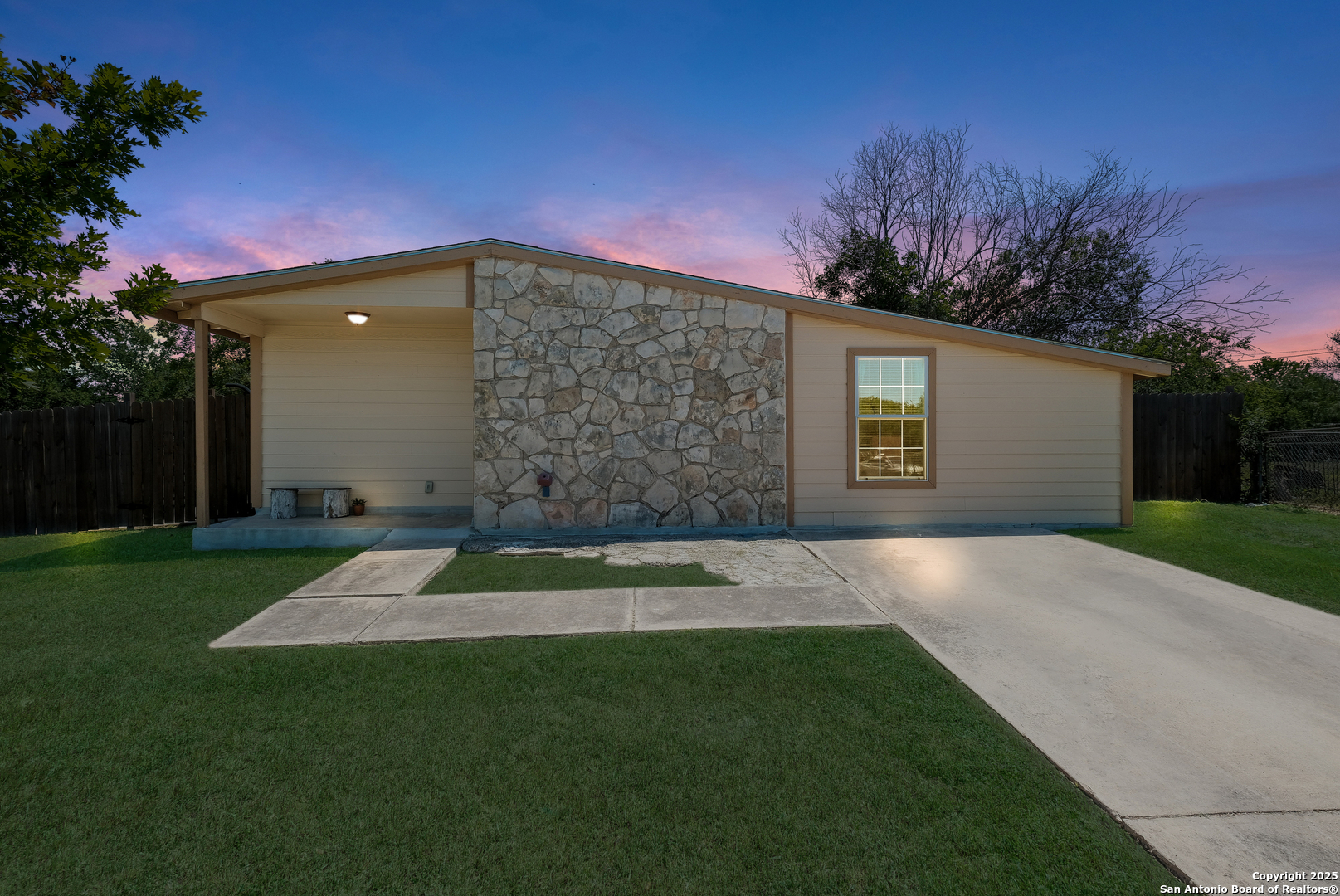 147 Kilkenney San Antonio TX 78227