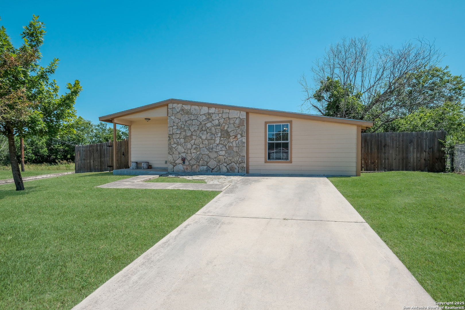 147 Kilkenney San Antonio TX 78227