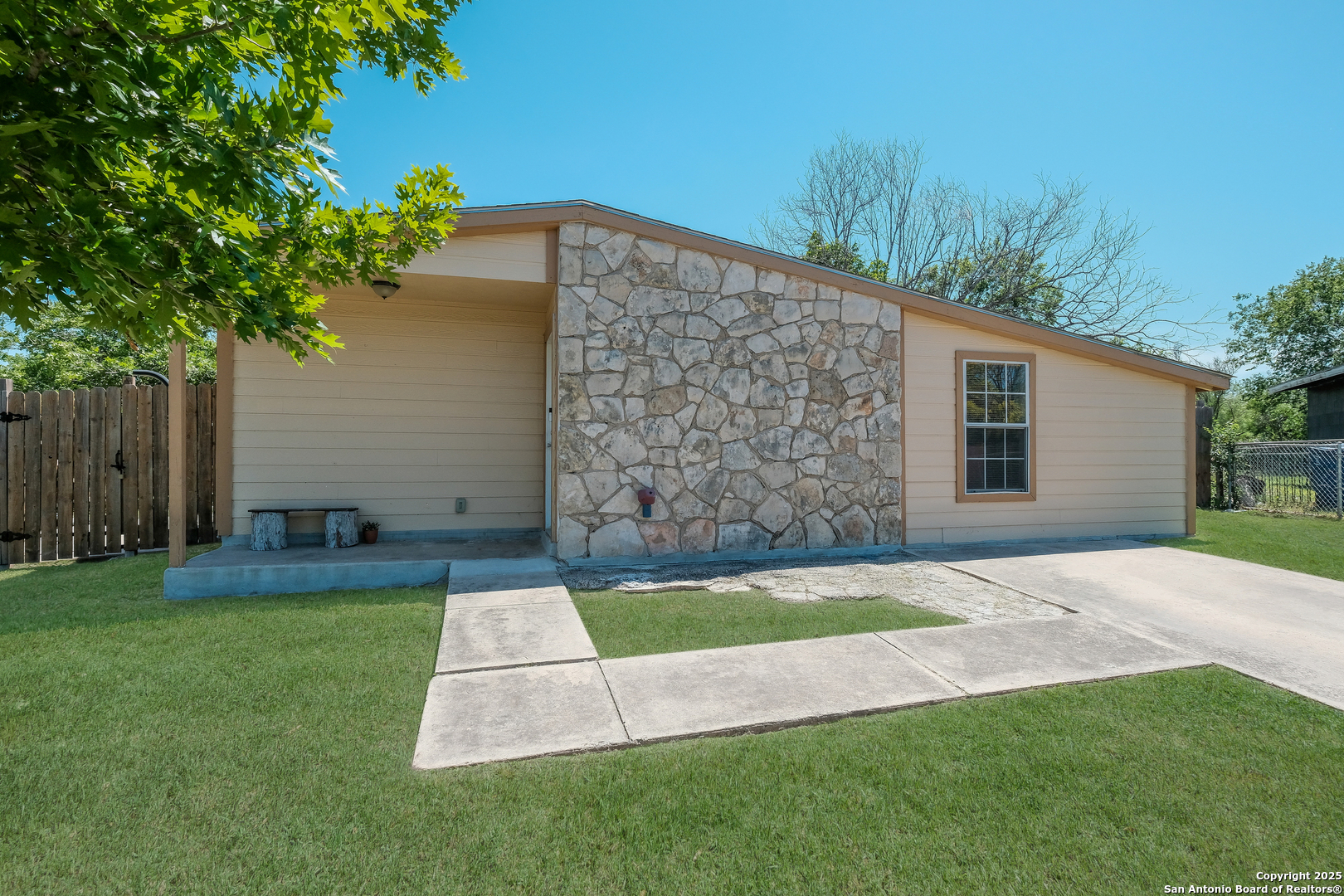 147 Kilkenney San Antonio TX 78227