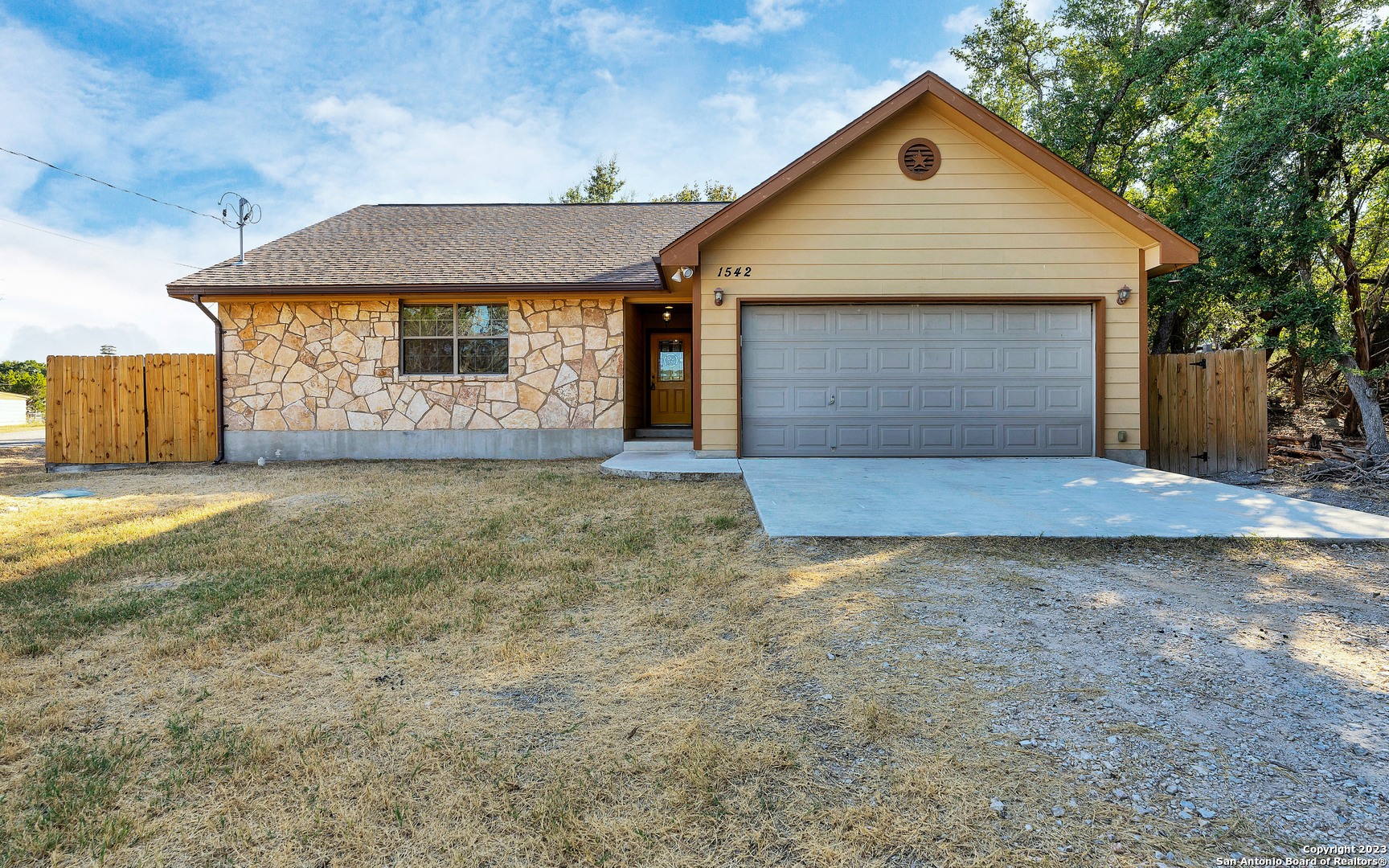 1542 Canyon Bend Canyon Lake TX 78133
