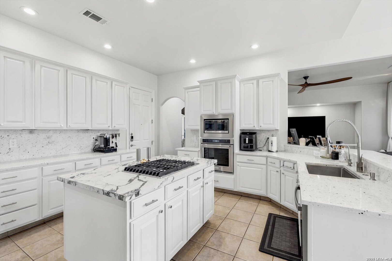 22223 Roan Forest San Antonio TX 78259