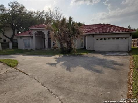 813 Summerwood Drive New Braunfels TX 78130