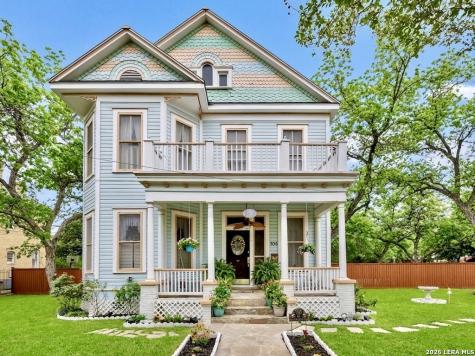 705 E Guenther San Antonio TX 78210
