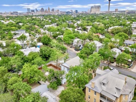 705 E Guenther San Antonio TX 78210