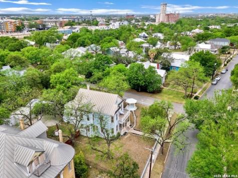 705 E Guenther San Antonio TX 78210