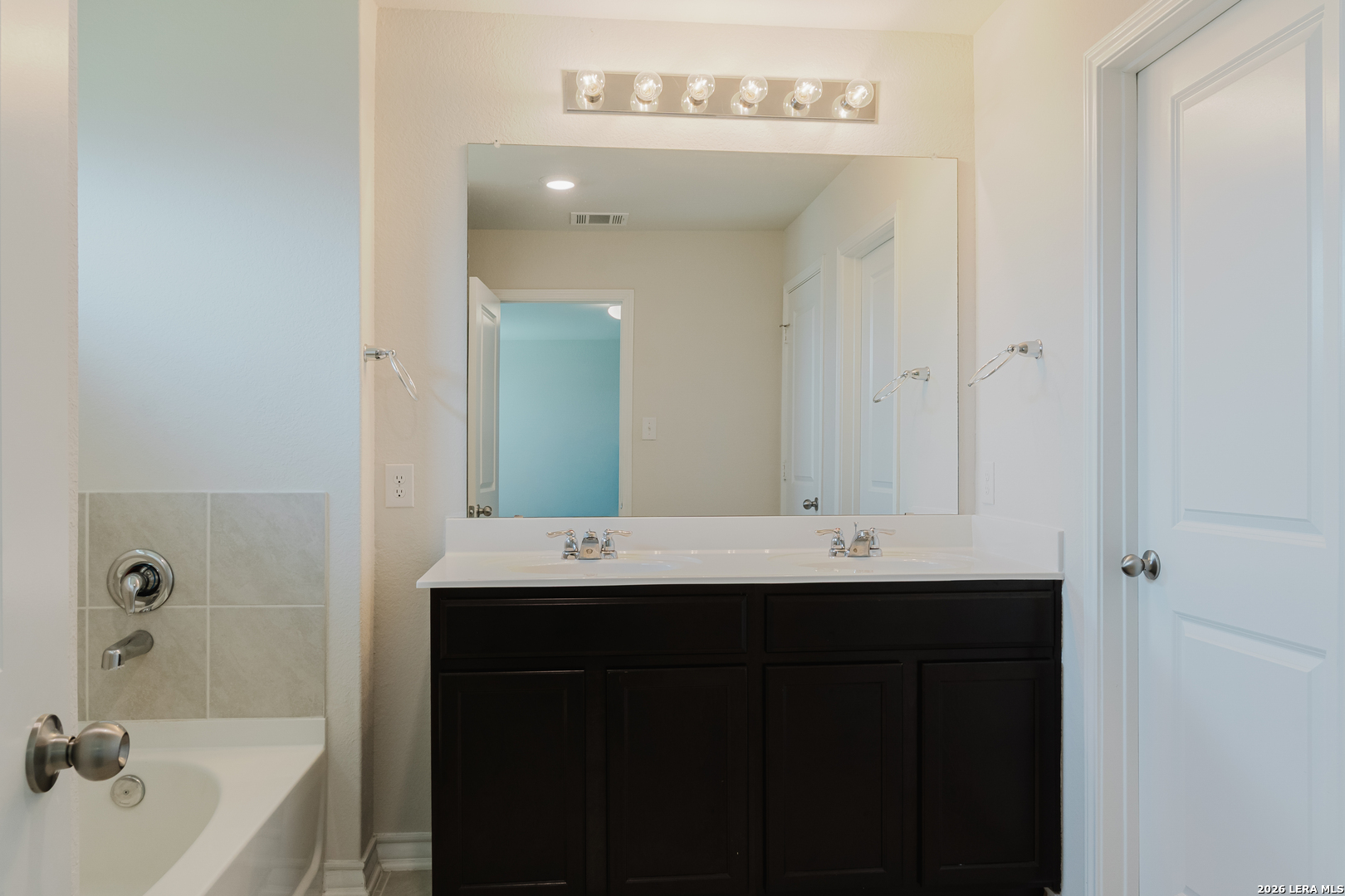 6554 Hoffman Plain San Antonio TX 78252