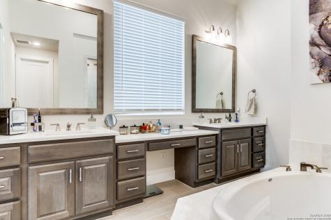 143 Sonrisa Boerne TX 78006