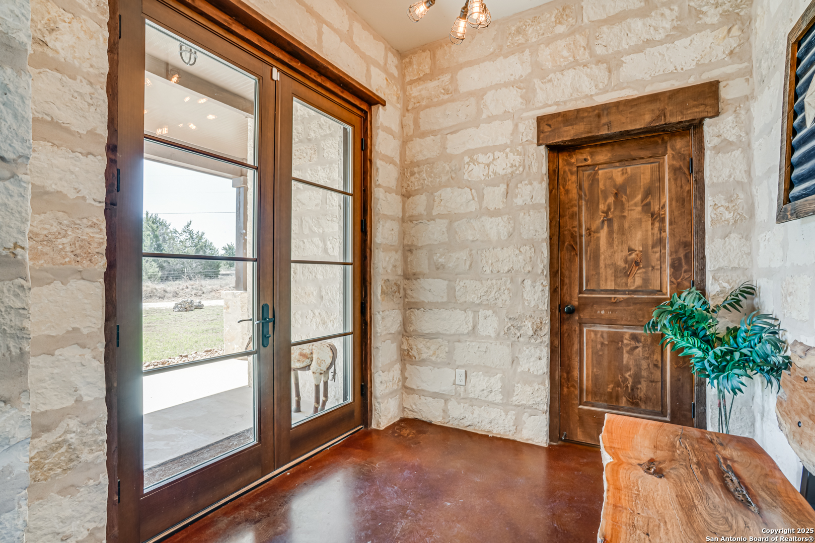 510 Red Oak Boerne TX 78006