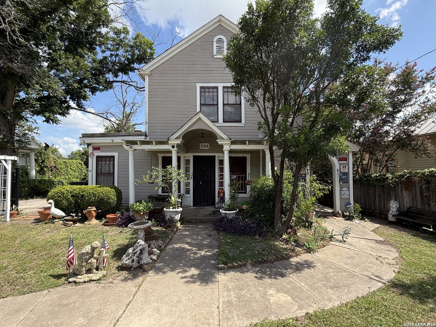 706 E Carson San Antonio TX 78208
