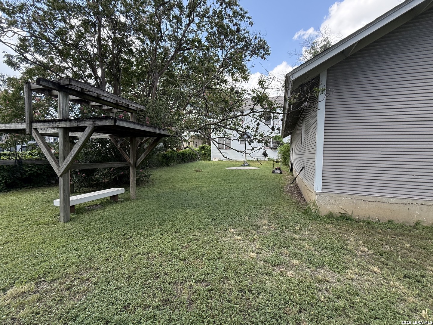 706 E Carson San Antonio TX 78208