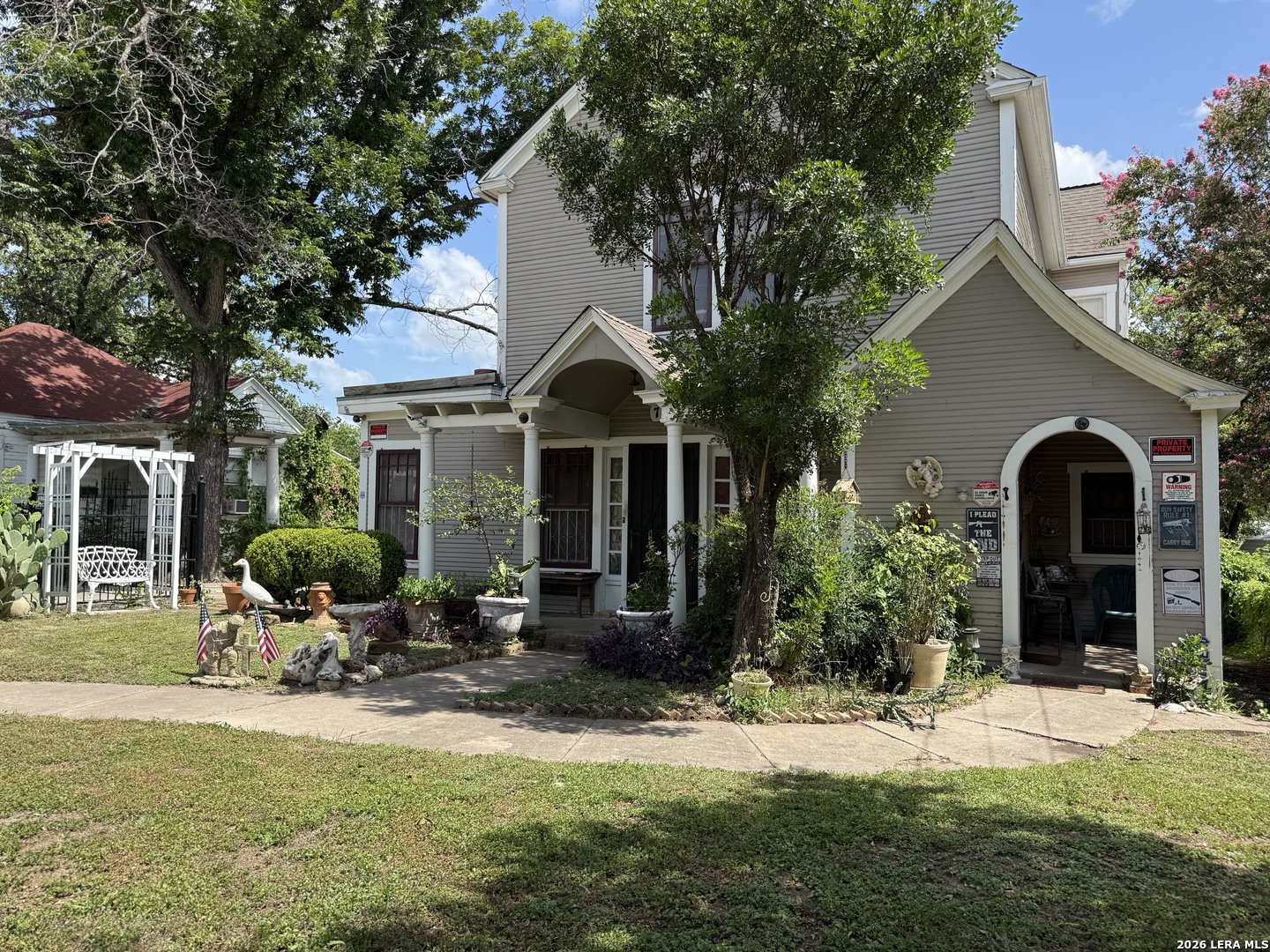 706 E Carson San Antonio TX 78208