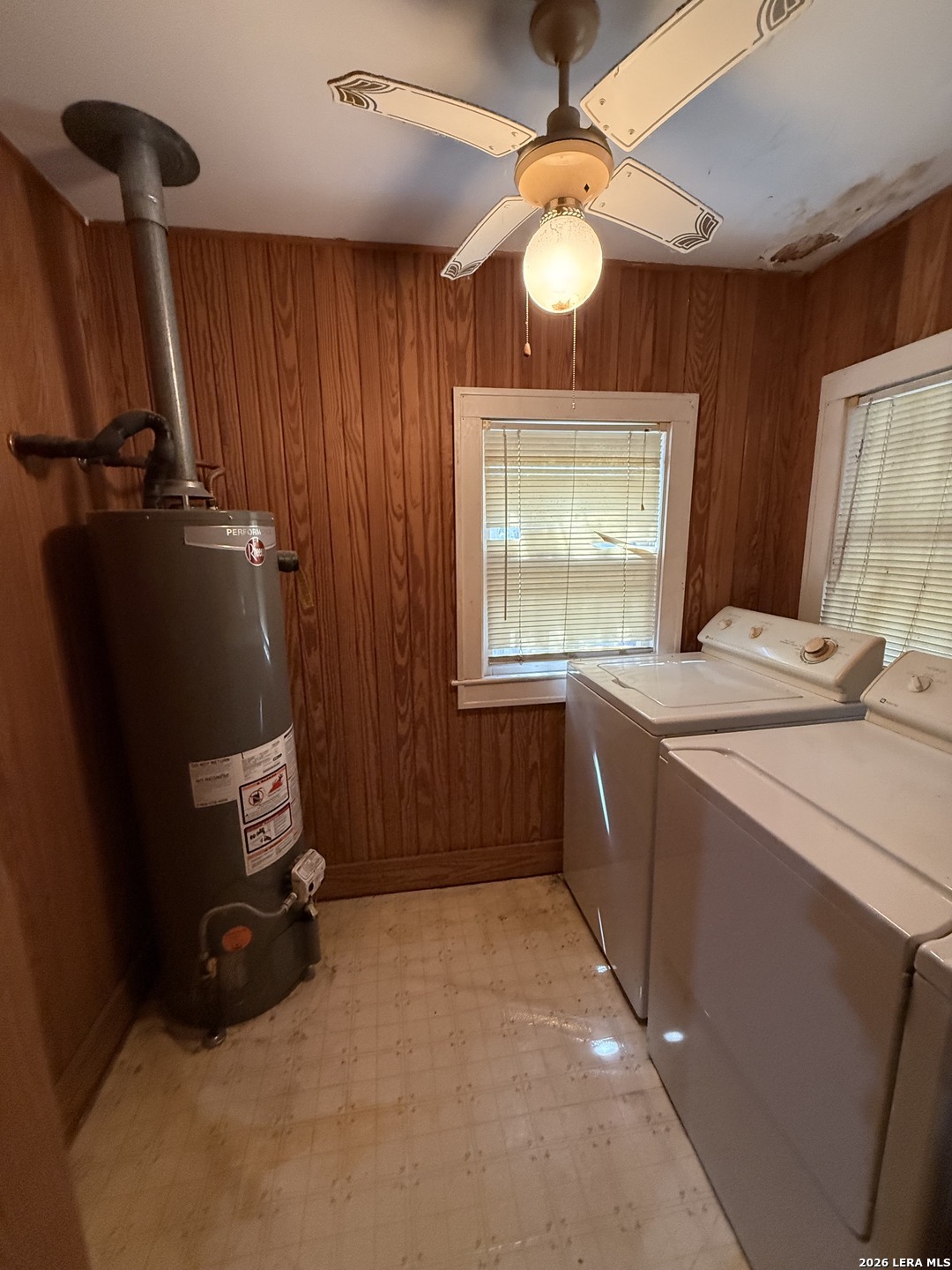 706 E Carson San Antonio TX 78208