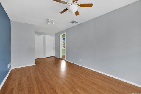 427 Olney San Antonio TX 78209