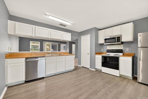 5827 Sun Bay San Antonio TX 78244