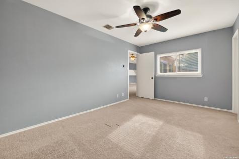5827 Sun Bay San Antonio TX 78244