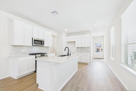 1018 West 1604 North San Antonio TX 78251