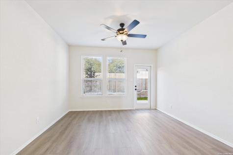 1018 West 1604 North San Antonio TX 78251
