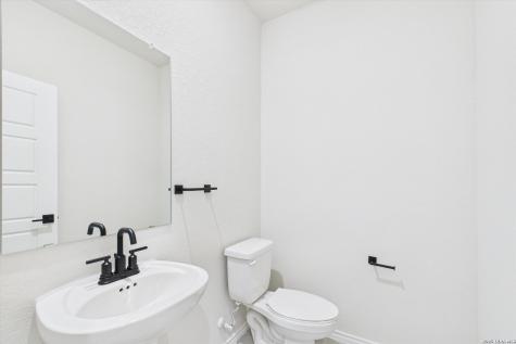 1018 West 1604 North San Antonio TX 78251