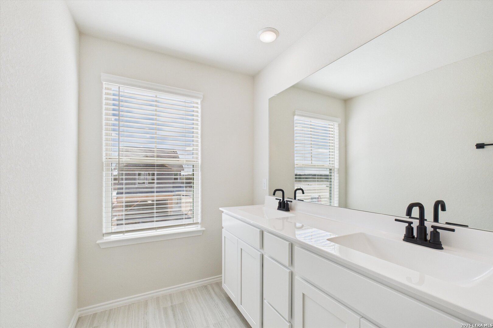1018 West 1604 North San Antonio TX 78251