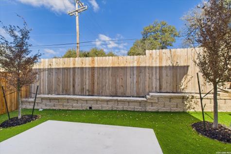 1018 West 1604 North San Antonio TX 78251