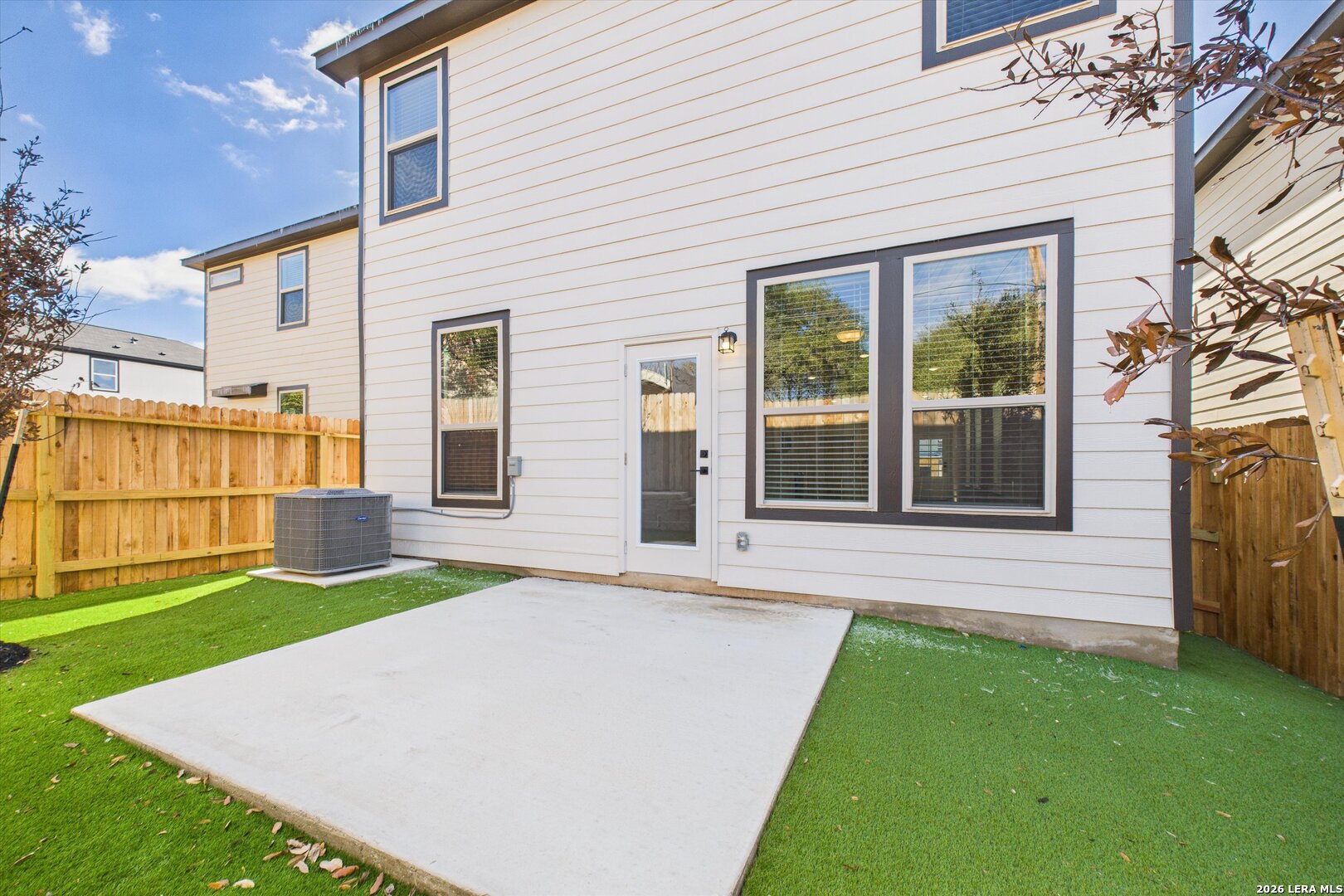 1018 West 1604 North San Antonio TX 78251