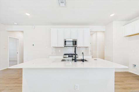 1018 West 1604 North San Antonio TX 78251