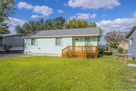 1160 Spruce Street Seguin TX 78155