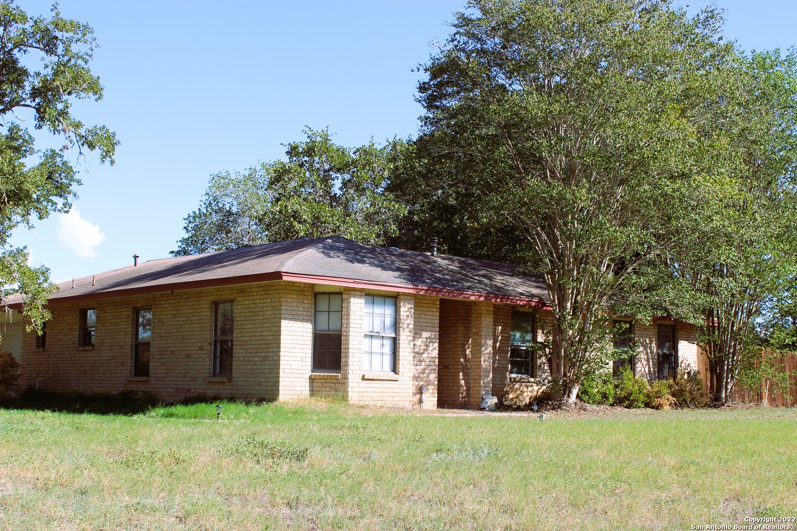 117 Country Acres Drive Adkins TX 78101
