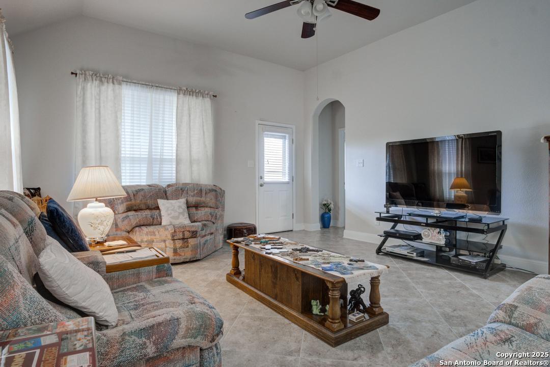 5645 Calaveras Way San Antonio TX 78253