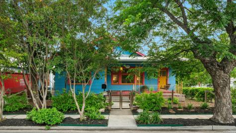 736 E Guenther Street San Antonio TX 78210