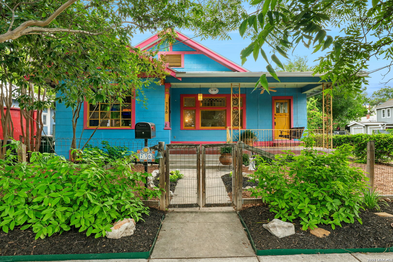 736 E Guenther Street San Antonio TX 78210