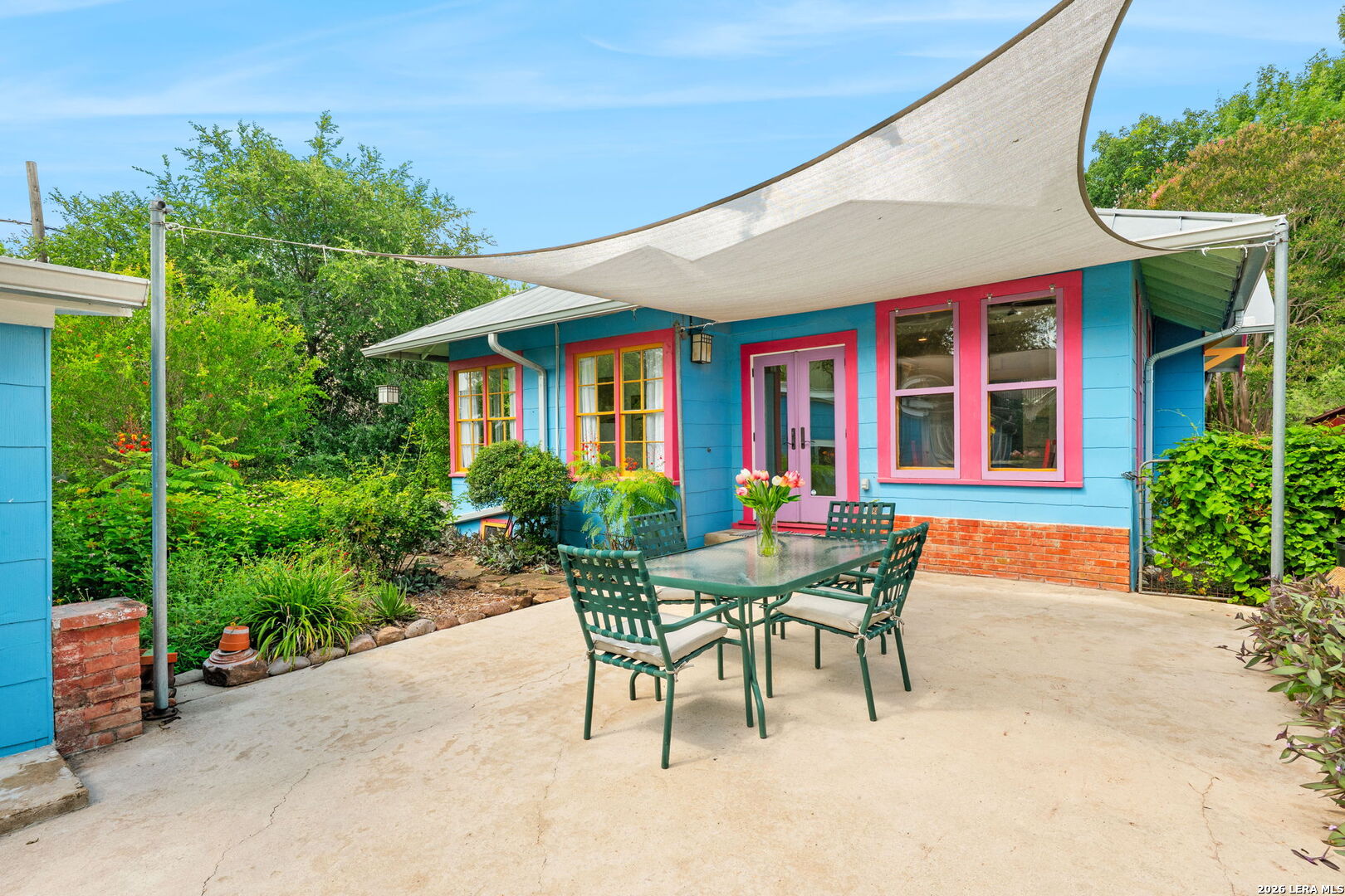 736 E Guenther Street San Antonio TX 78210