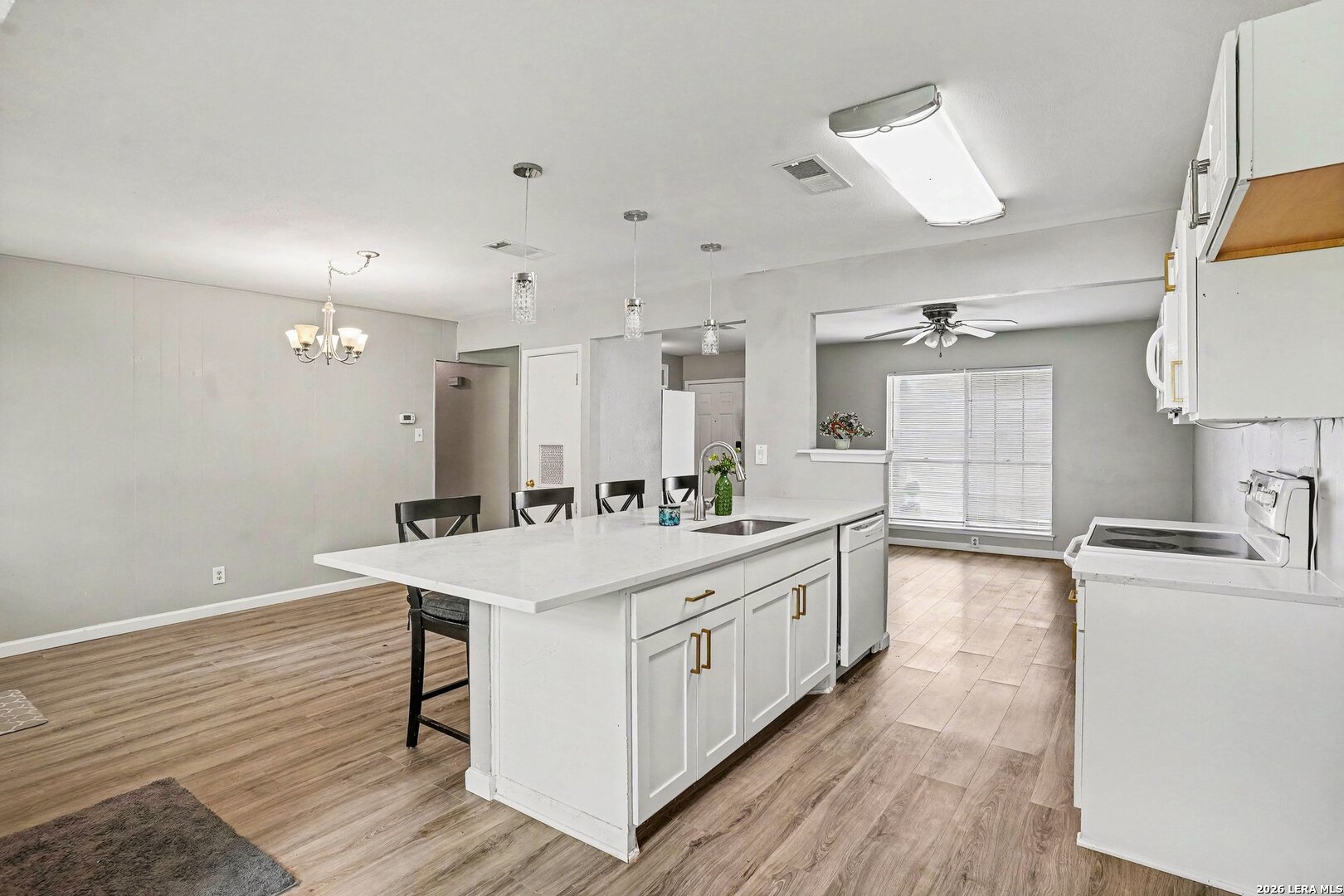 4415 First View Drive San Antonio TX 78217