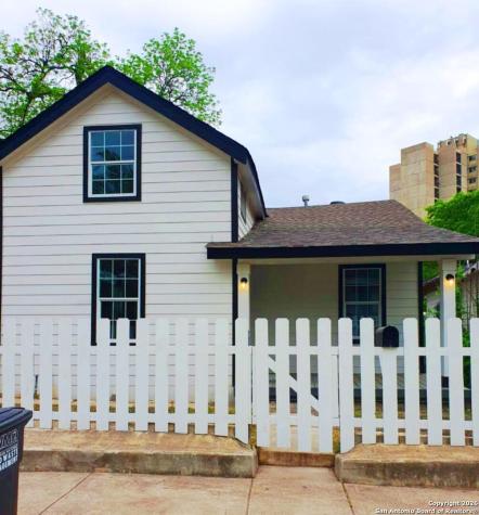 941 W Myrtle Street San Antonio TX 78212