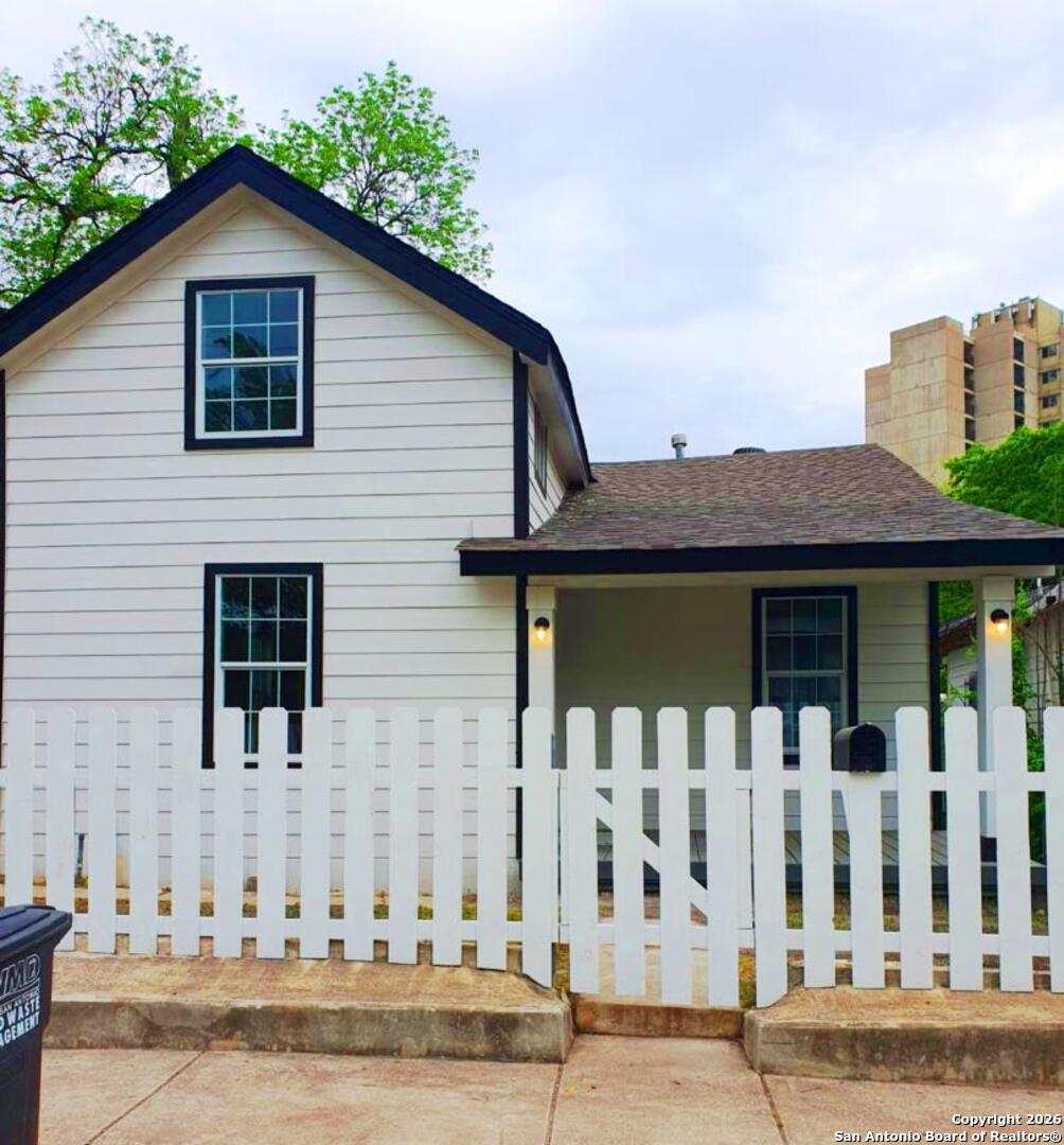 941 W Myrtle Street San Antonio TX 78212