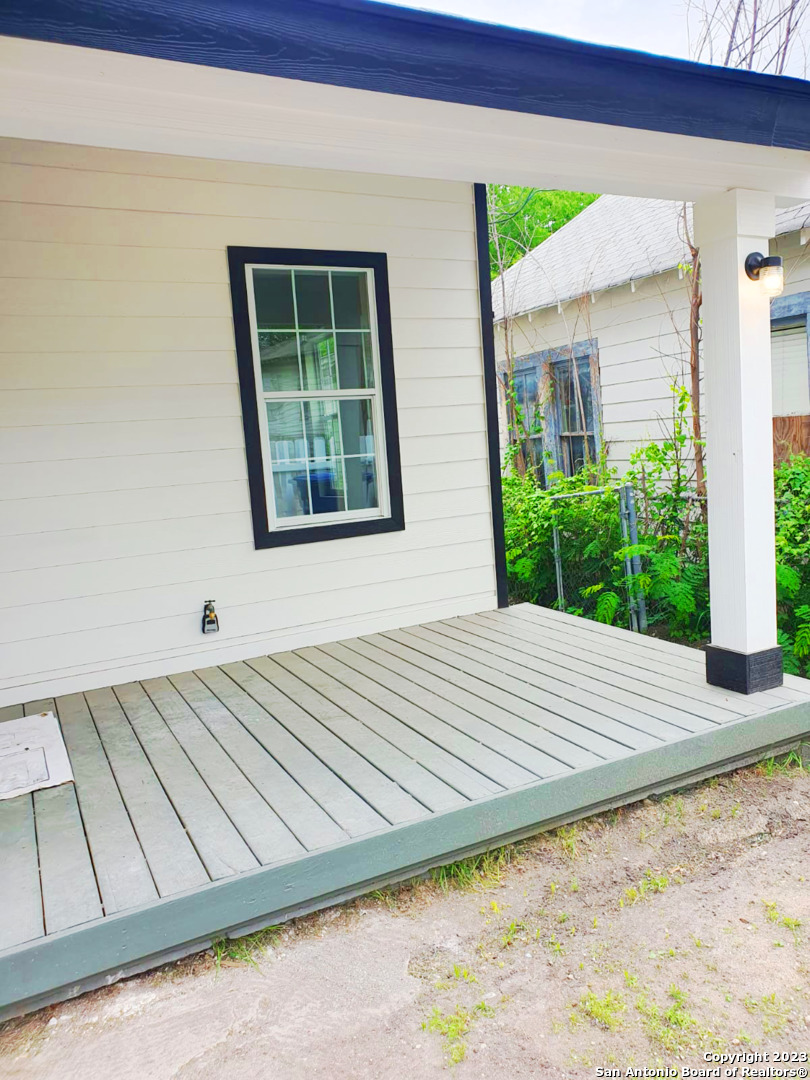 941 W Myrtle Street San Antonio TX 78212