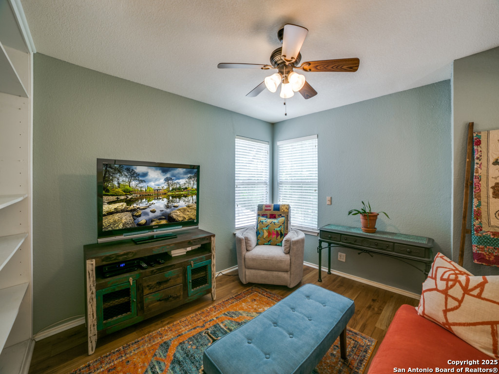 16 Pembroke Lane San Antonio TX 78240