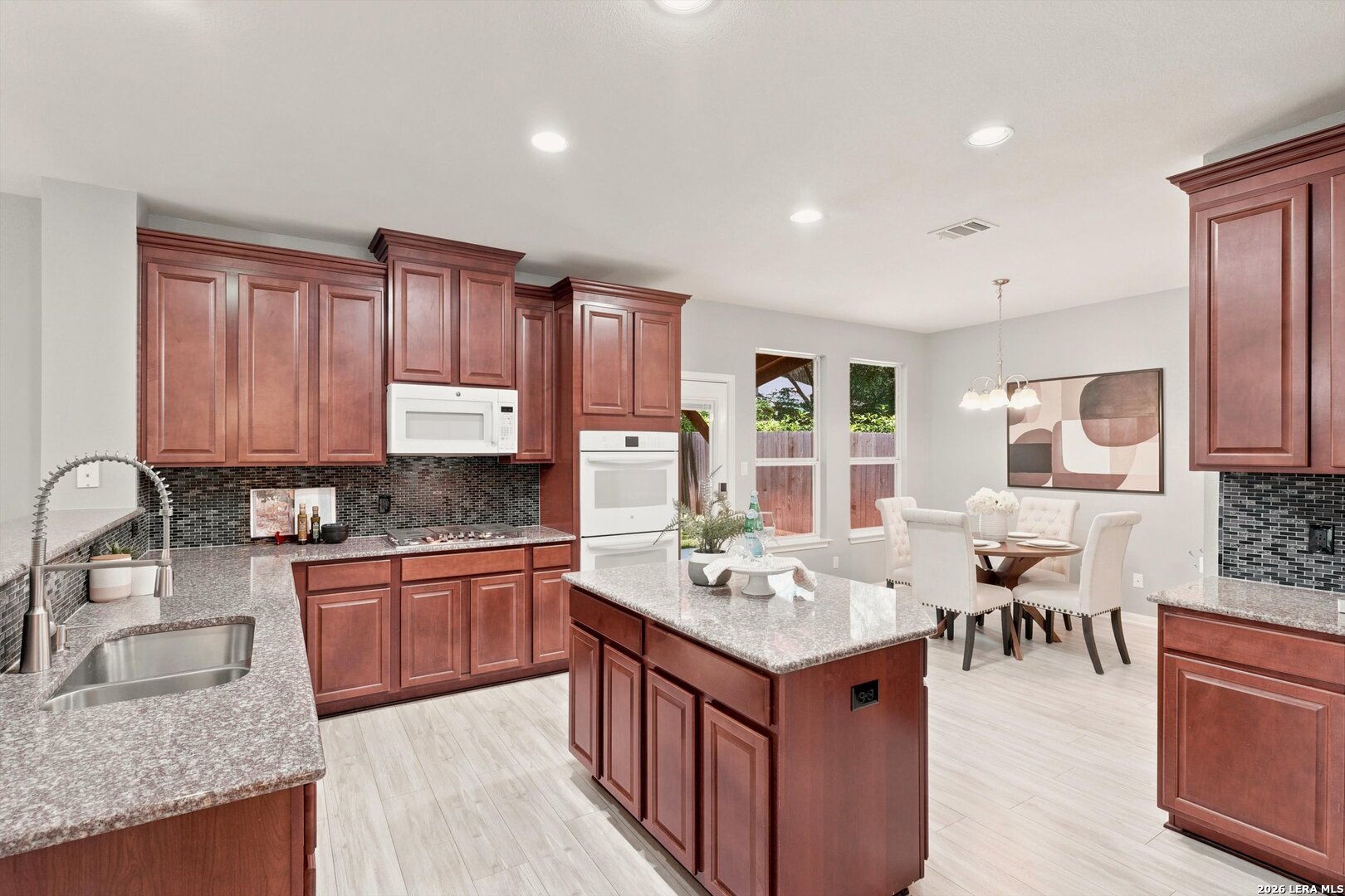 9114 Brae Moss San Antonio TX 78249