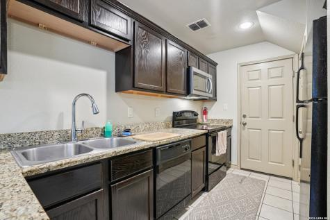 2312 Sailing Way Drive Kerrville TX 78028