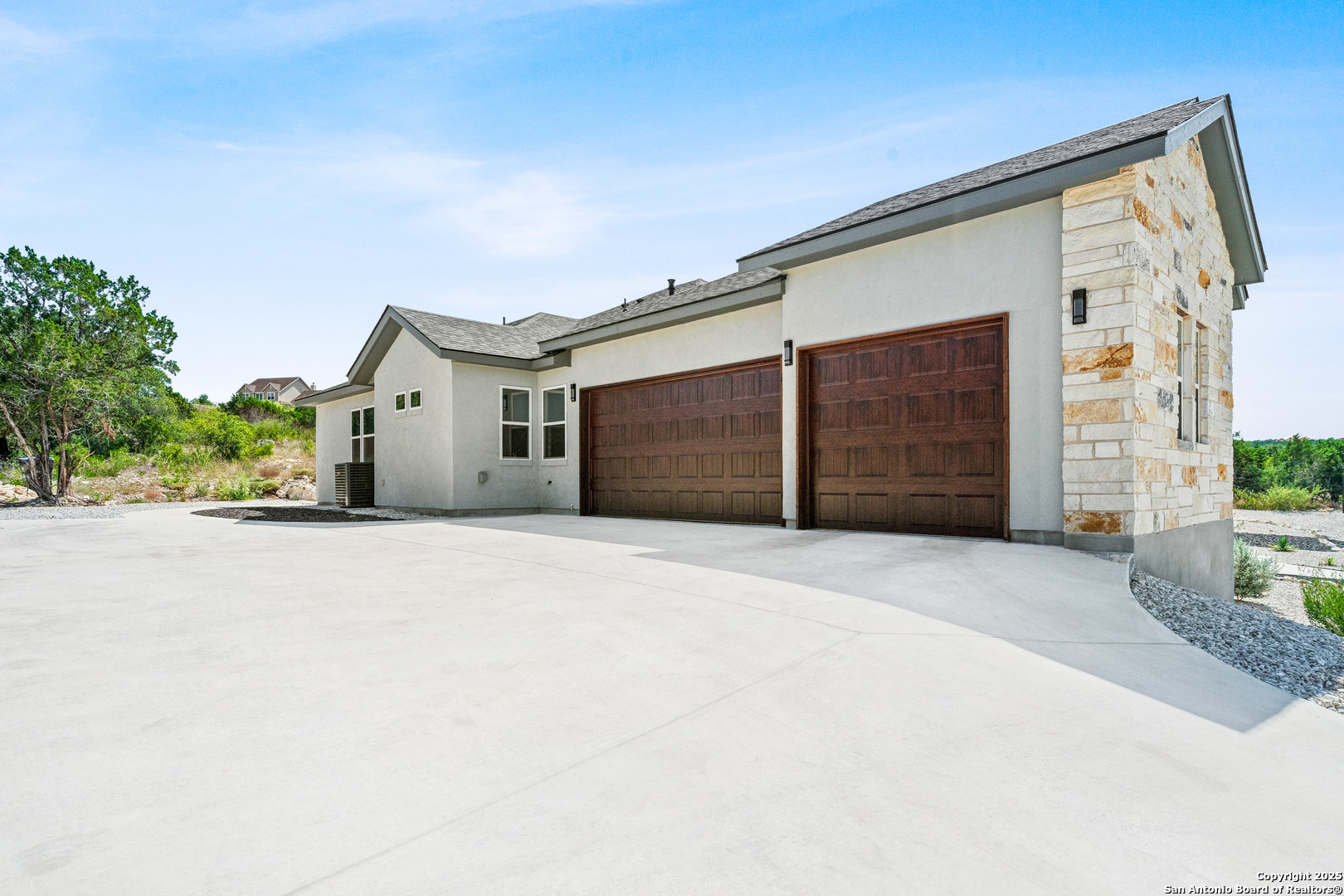 250 Private Road 2775 Mico TX 78056